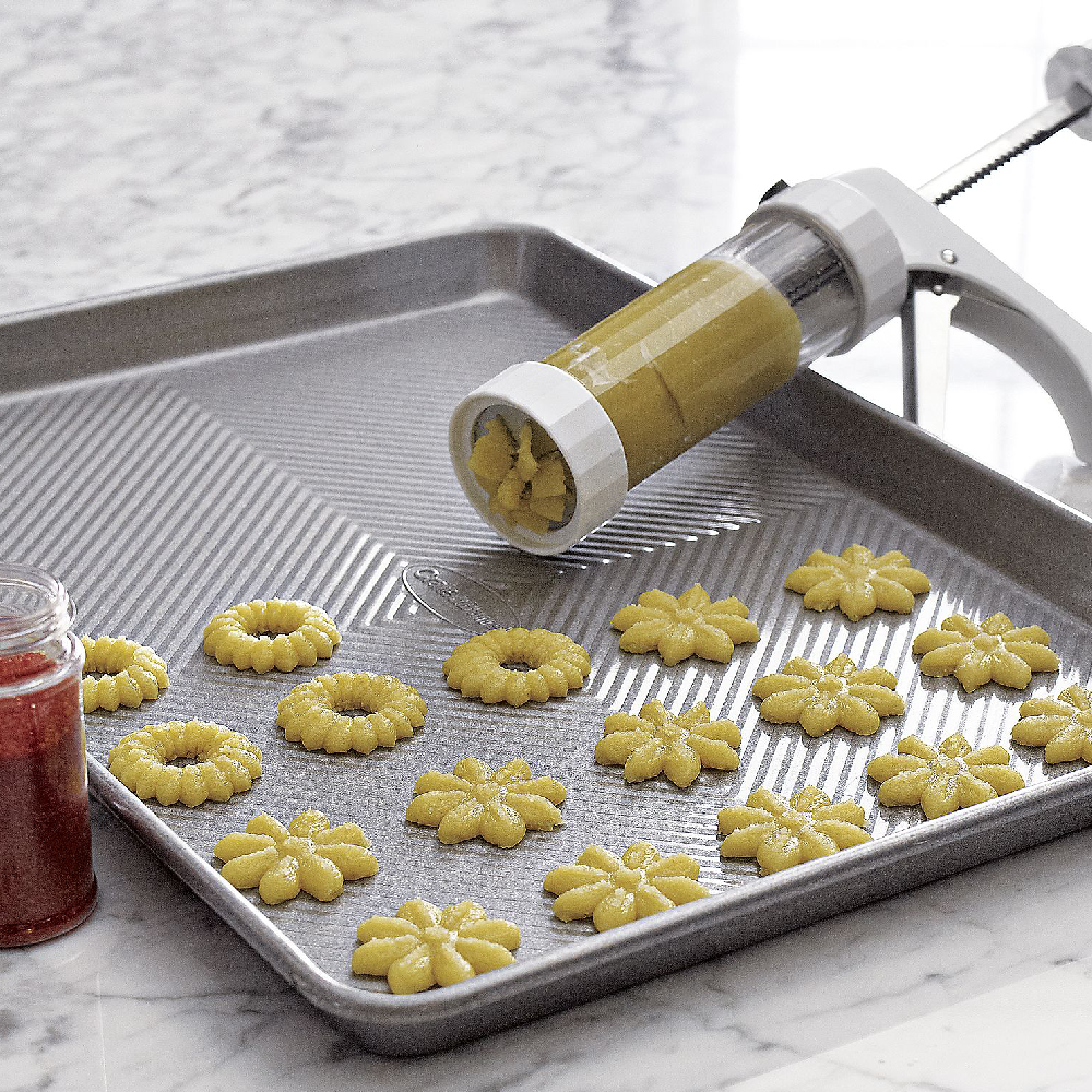Kuhn Rikon Cookie Press and Decorating Kit - Image 6