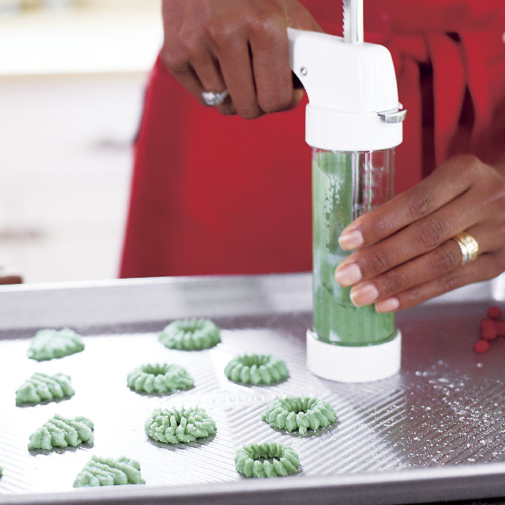 Kuhn Rikon Cookie Press and Decorating Kit - Image 4